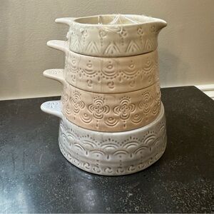Southern Living Ceramic Measuring Cups - Pastel  Colors
